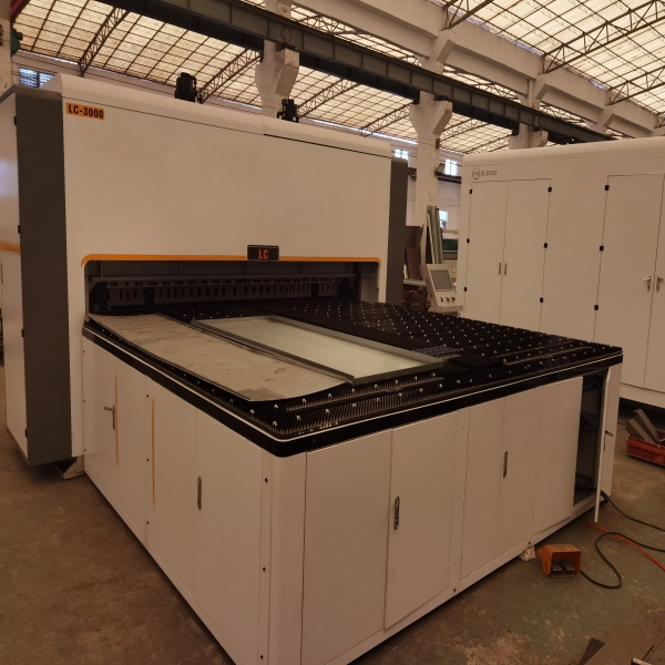 panel bending machine-1.jpg