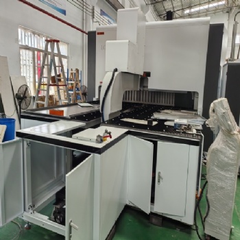 Panel Bending Machine-2500-type-with arm